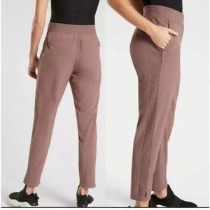 Athleta Brooklyn Ankle Pant, size 6
